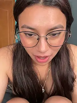 CocoaGigiMuse's Live XXX Chat