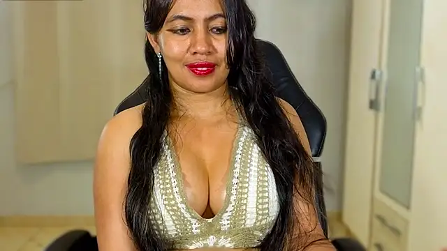 FannyXhot Chat XXX in diretta