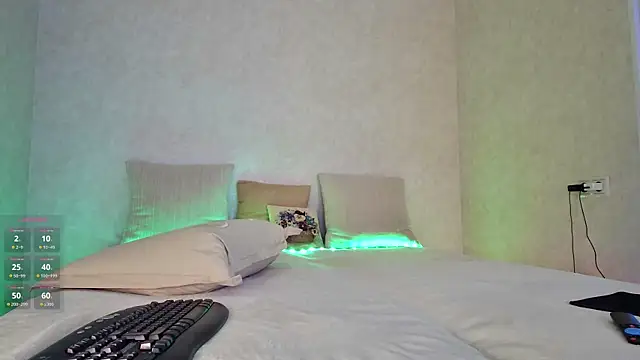 แชท XXX สดของ Roseaa