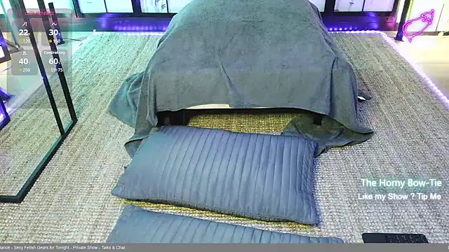 Show modela thehornybowtie na web-kameri