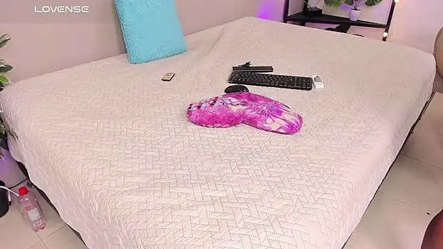 PechBri Adlı Modelin Canlı XXX Sohbeti