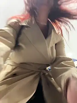 NataKitten: διαδικτυακό σόου στην κάμερα