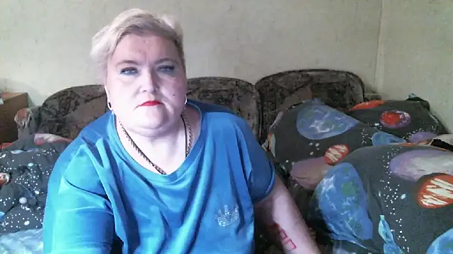 Lana555 Adlı Modelin Canlı XXX Sohbeti