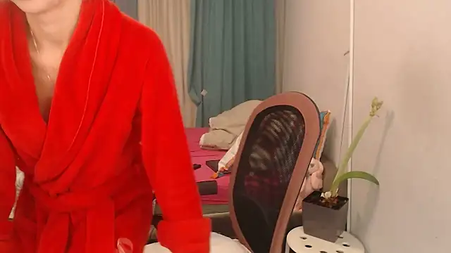 LuxuryNika's Live XXX Chat