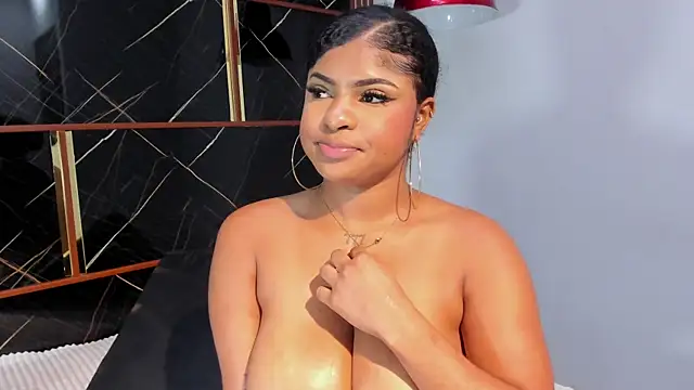 Živý XXX chat HannyThompson