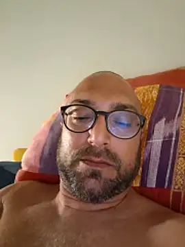 cetriolino 在線直播表演