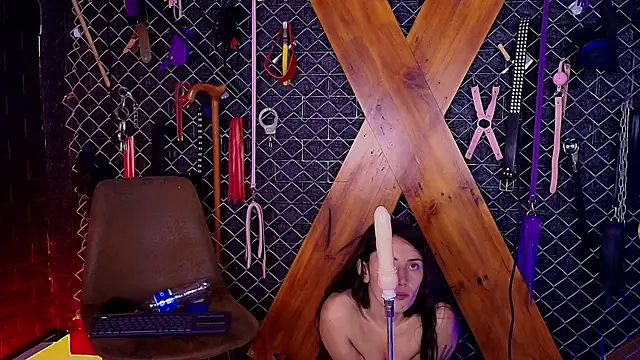 Miss_Juliett_bdsm – webcam-show