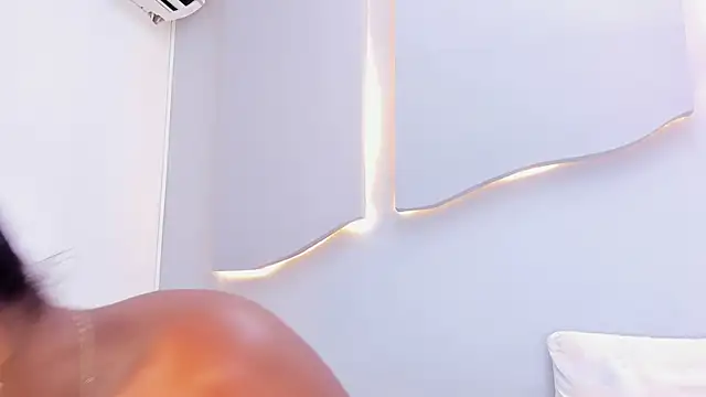 Živý XXX chat EmilyDiaaz