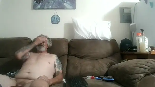 Harley1414Vicky: онлайн-секс-чат