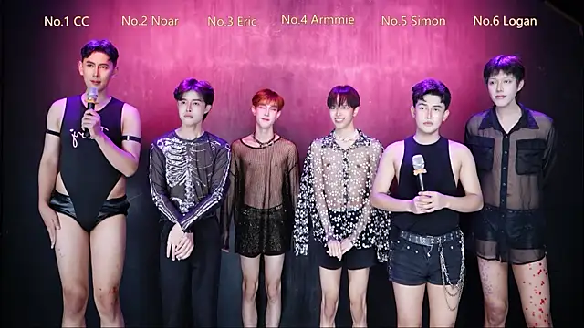 Show modela Queen-Vibe na web-kameri