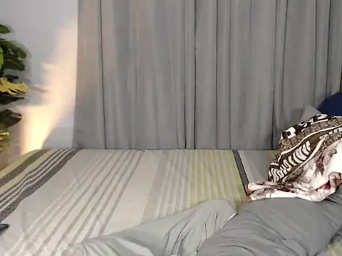 mysticofcum_: διαδικτυακό σόου στην κάμερα