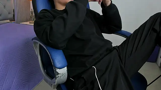 SamBlack_: онлайн-секс-чат