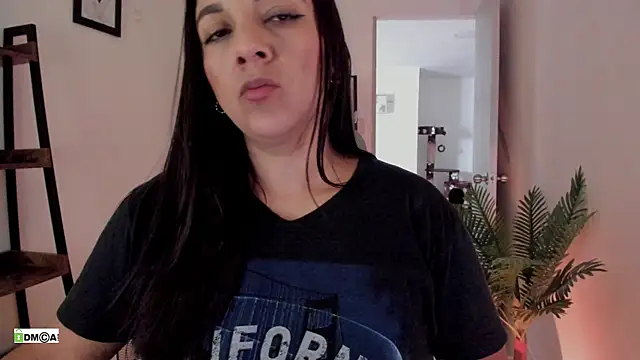 urcute_kitten – Live XXX-chat