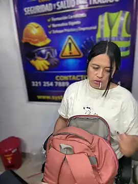 _Mia-Safety_Inspector – webcam-show