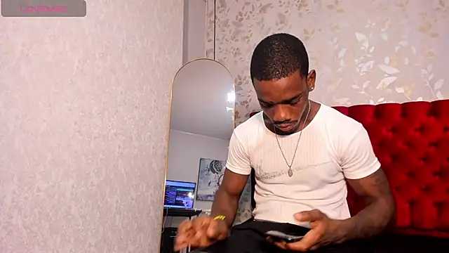 Pokazy przed kamerką – aron_clark