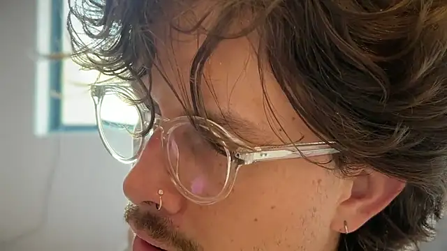 mcklister_kinky_feets' Webcam Show