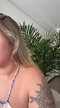 MiaPetit_ 现场XXX聊天