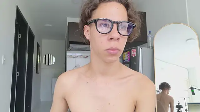 grey___27: онлайн-секс-чат