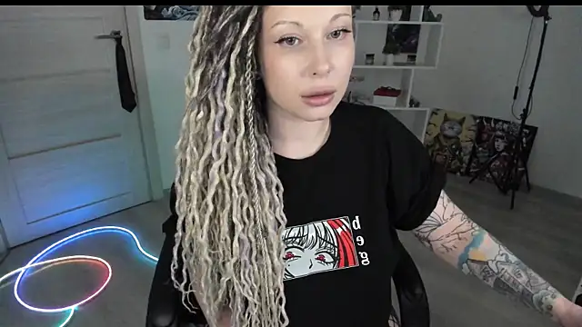 HoneySallyMoore 现场XXX聊天