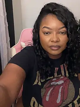 Fxncymuse Show in webcam