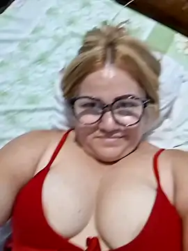 Carlotaazul élő XXX-chatje