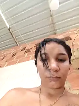 Chatroom XXX en direct de chikivivi-