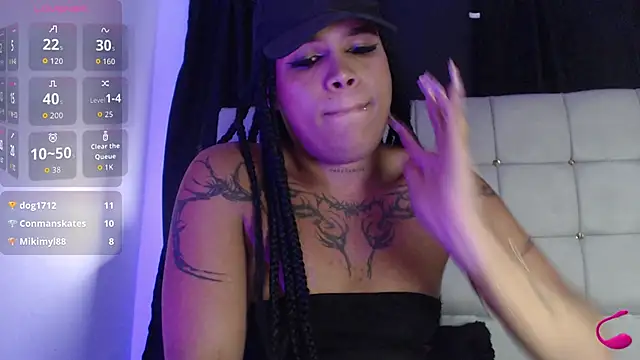 charlotte_brawn's Live XXX Chat