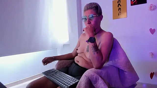 Chatroom XXX en direct de Kali_Panther