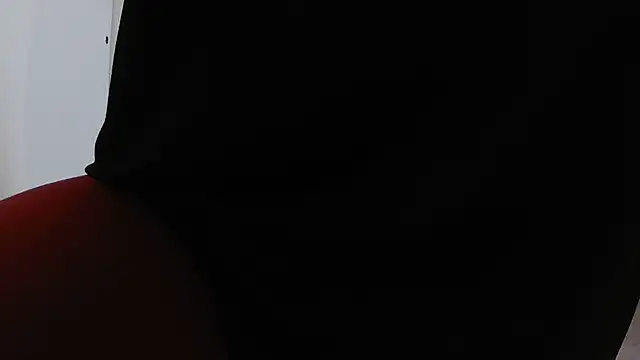 Show de OvermuchMaid na webcam