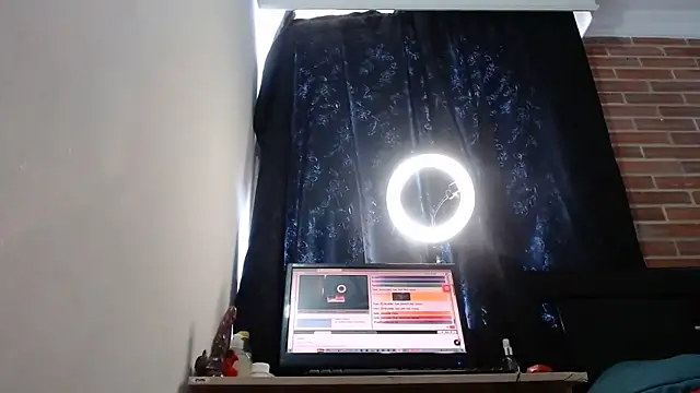 KarimaSarabeのライブXXXチャット