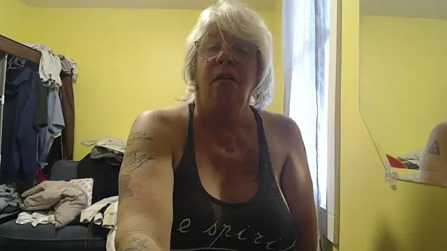 canadiancougar1965 Pertunjukan Webcam