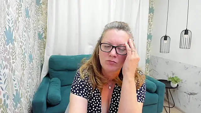 Онлайн чат XXX LeaPure