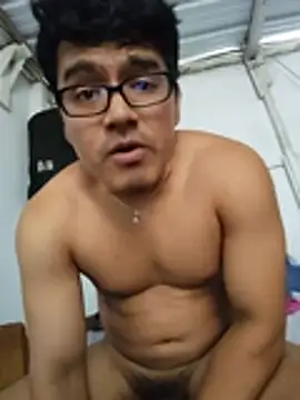 Pokazy przed kamerką – ChicoHot2503