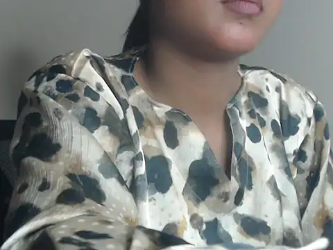 NancyRuvi live XXX chat