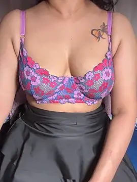 Chat +18 de Squirt_Queen_X ao vivo