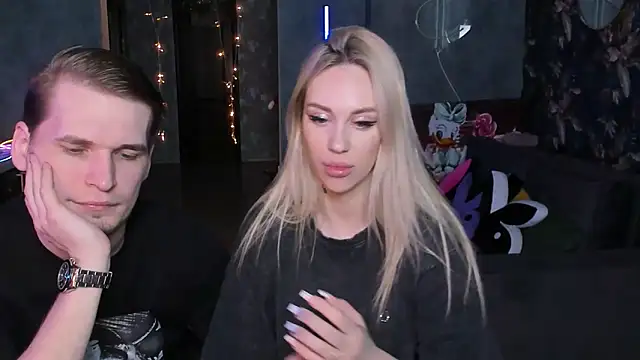 دردشة Blckmirrorr الجنسية المباشرة