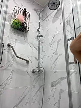 ICrazyOneIRL webcam show