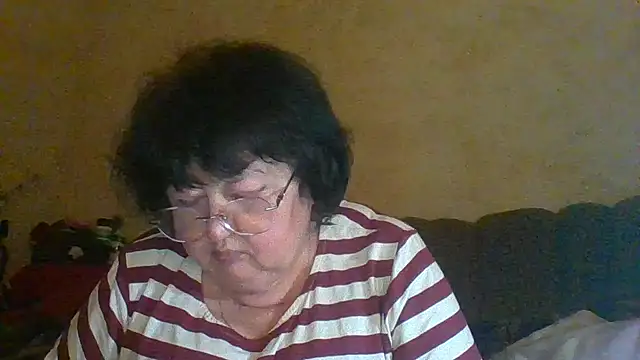 XXX chat uživo modela MilaSky5303