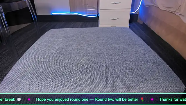 แชท XXX สดของ Maddyluxe