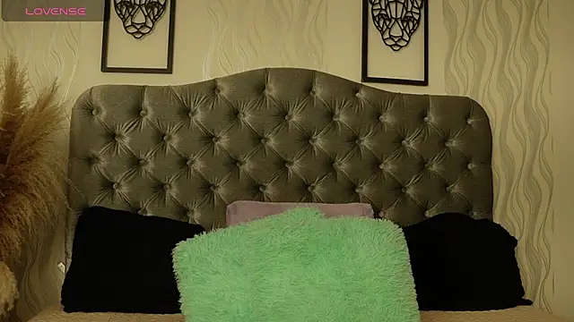 Онлайн чат XXX katt_eyes_