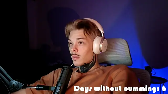 DENIS_HEREのライブXXXチャット