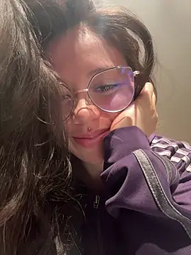 Czat XXX na żywo – abbyhall_