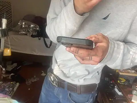 XanderOzzz: вебкам-шоу