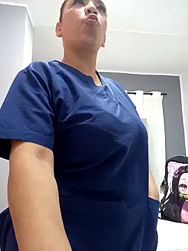 -Serena_ Adlı Modelin Canlı XXX Sohbeti