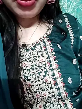 Noor_Darliing's Webcam Show