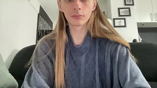 mi_chyort élő XXX-chatje