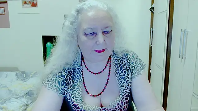 GrannyAlisa – Naživo XXX chat