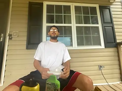 ThrowedWorldWide: онлайн-секс-чат