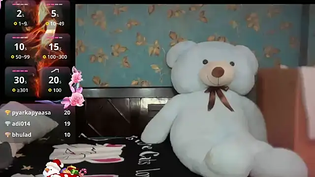 Chat +18 de naughty_nazara ao vivo