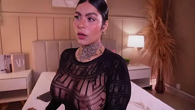 curvyliciousss Adlı Modelin Canlı XXX Sohbeti